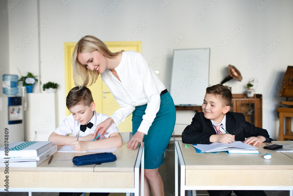 Obraz premium School. children learn in school. training students