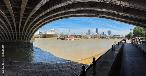 Canvas Print london from Blackfriars