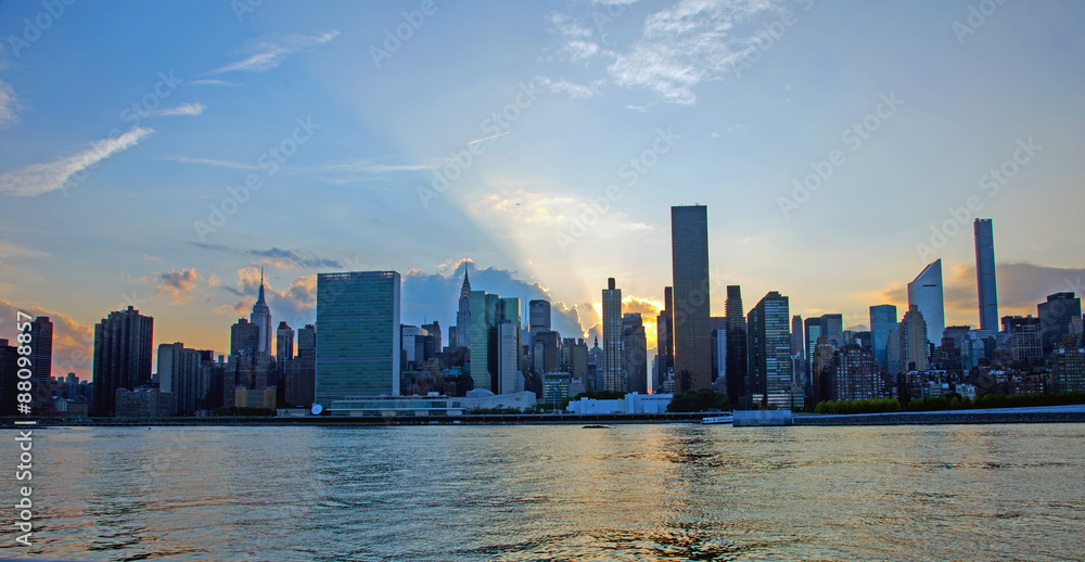 Naklejka premium UN building on Manhattan