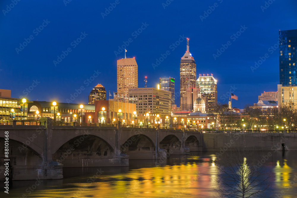 Indianapolis skyline and the White River