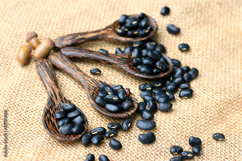 heap black beans