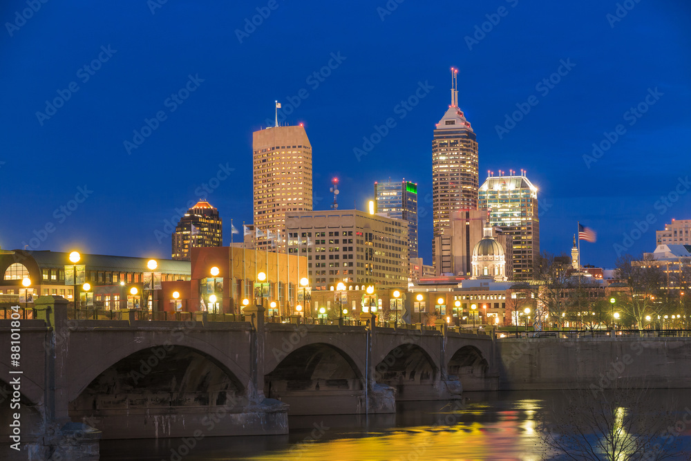 Naklejka premium Indianapolis i White River
