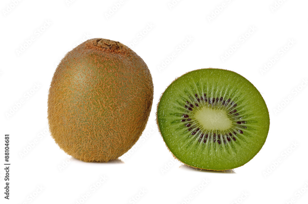 Obraz premium closeup kiwi fruit on white background