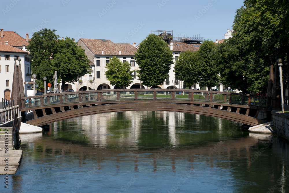 Treviso, ponte dell'università sul Sile