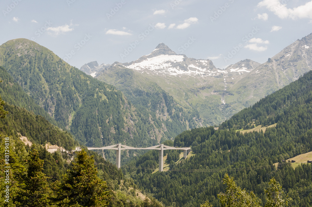 Simplon, Simplonpass, Passstrasse, Tal, Ganterbrücke, Alpen, Schweizer Berge, Wanderweg, Wanderferien, Sommer, Schweiz