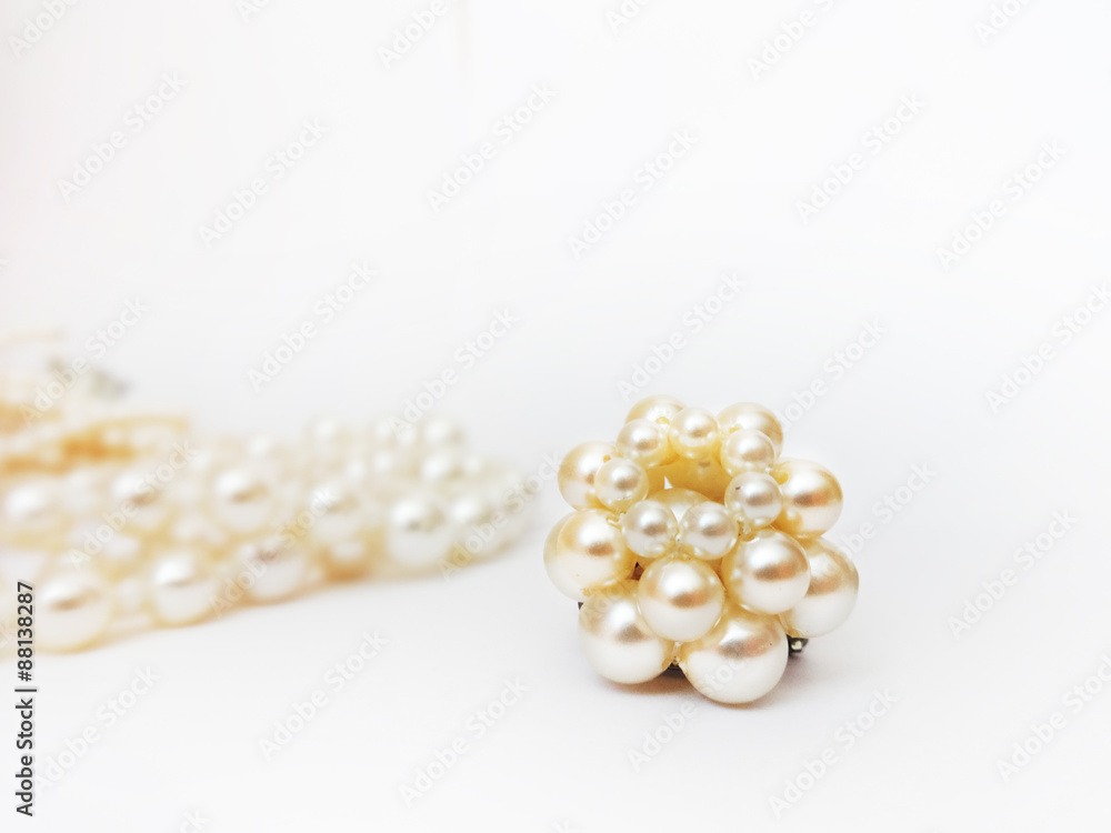 pearls pearls