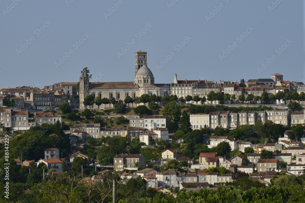 La ville haute d'Angoulême avec ses monuments historiques