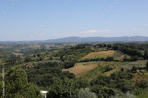 Toscana  Italien   Landschaft  San Gimignano  T  rme  Zypressen  Olivenb  ume  H  gellandschaft  Weinanbau  Altstadt  
