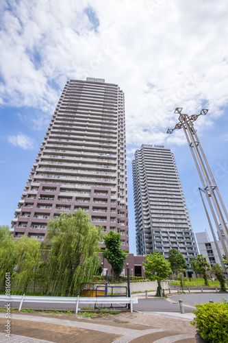 東京ベイエリアの高層マンション（お台場） © Yoshinori Okada