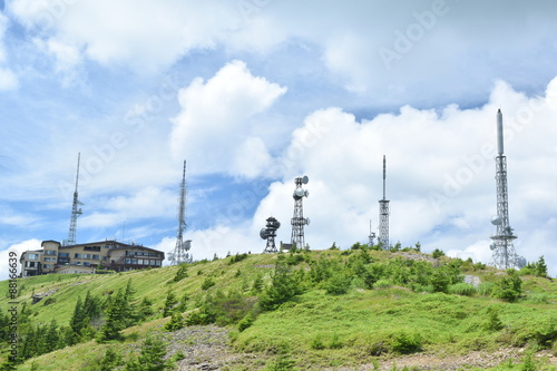 山頂の送信設備