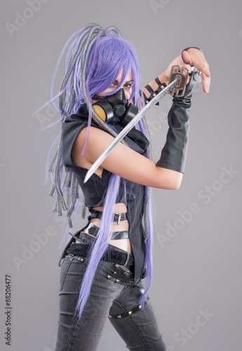 Foto Female fantasy warrior / Female warrior with sword and gas mask isolated on the