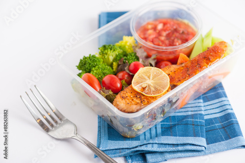 Fototapeta Naklejka Na Ścianę i Meble -  Clean food lunch box
