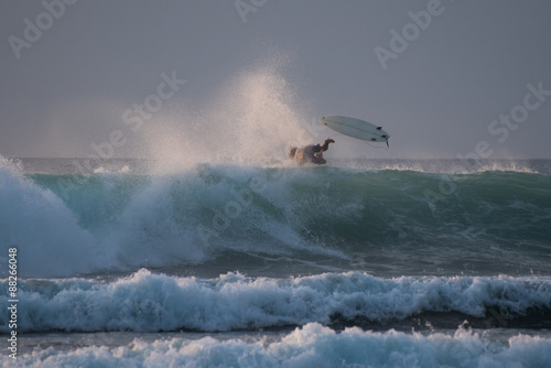Surfer drop