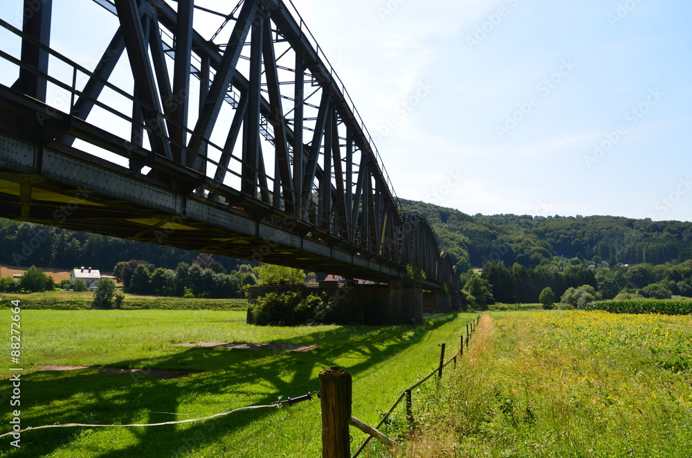Eisenbahnbrücke StockFoto Adobe Stock