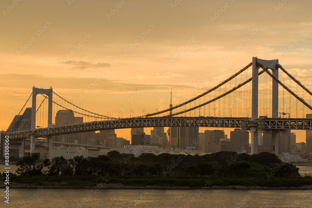 Fototapeta premium Rainbow Bridge sunset