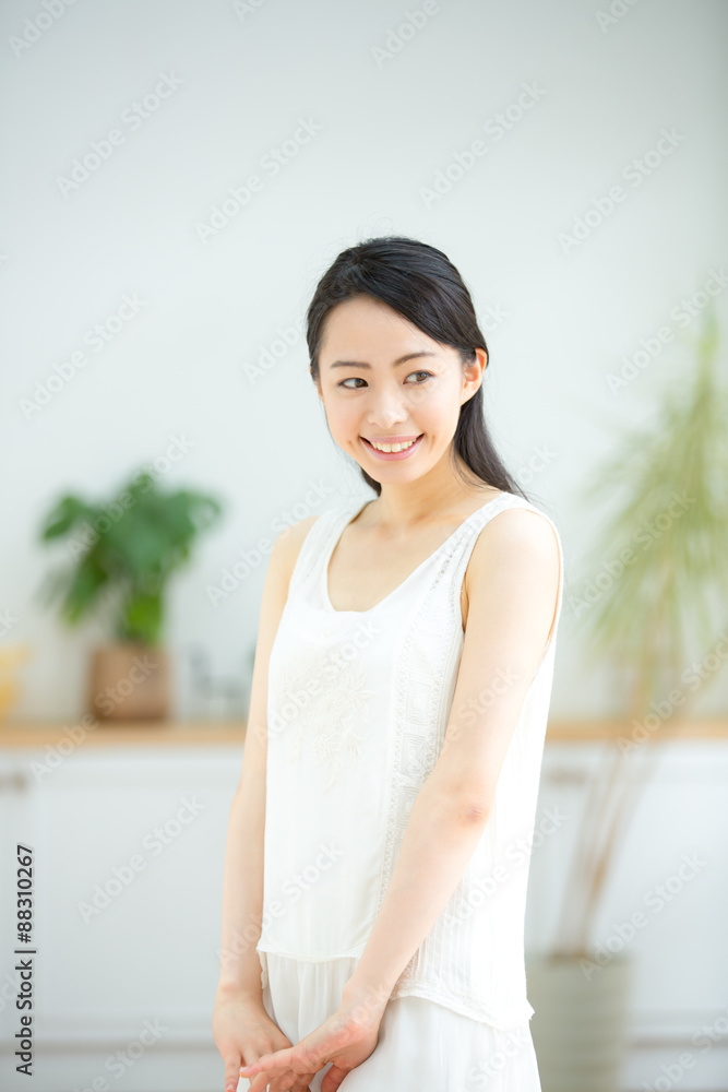 若い女性 若い女性