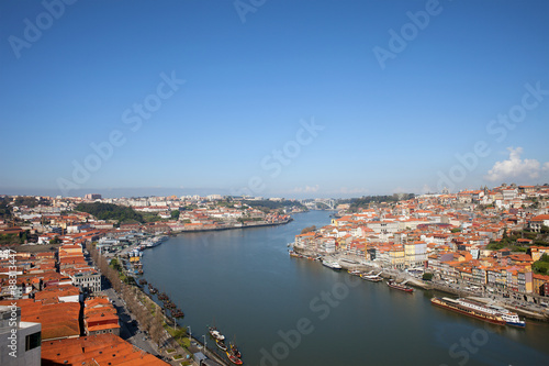 Cityscape of Porto and Vila Nova de Gaia © Artur Bogacki