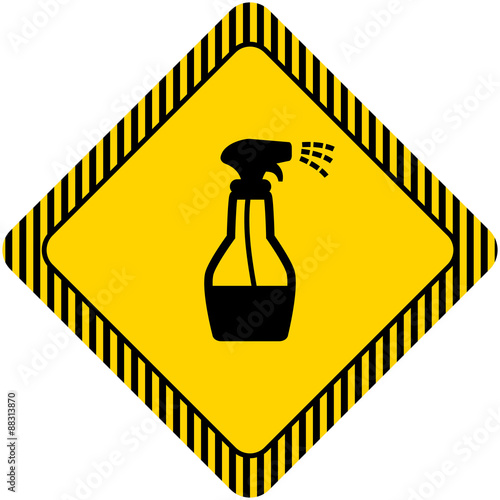 Cleaning spray bottle