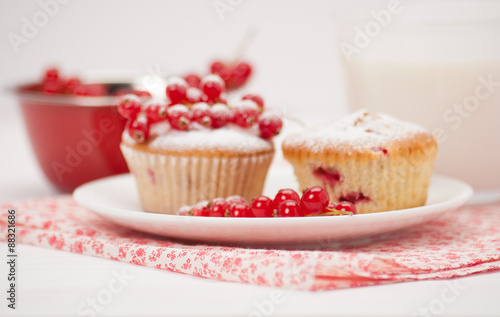 Cupcakes With Fresh Redcurrant. White Painted Table