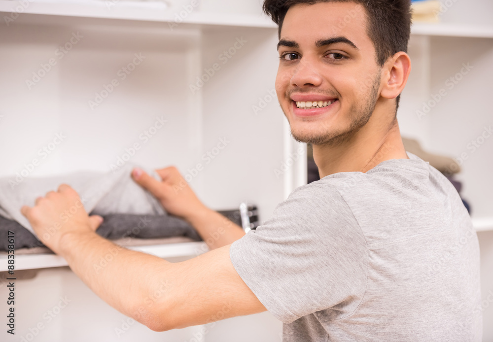 Fototapeta premium Man in dressing room