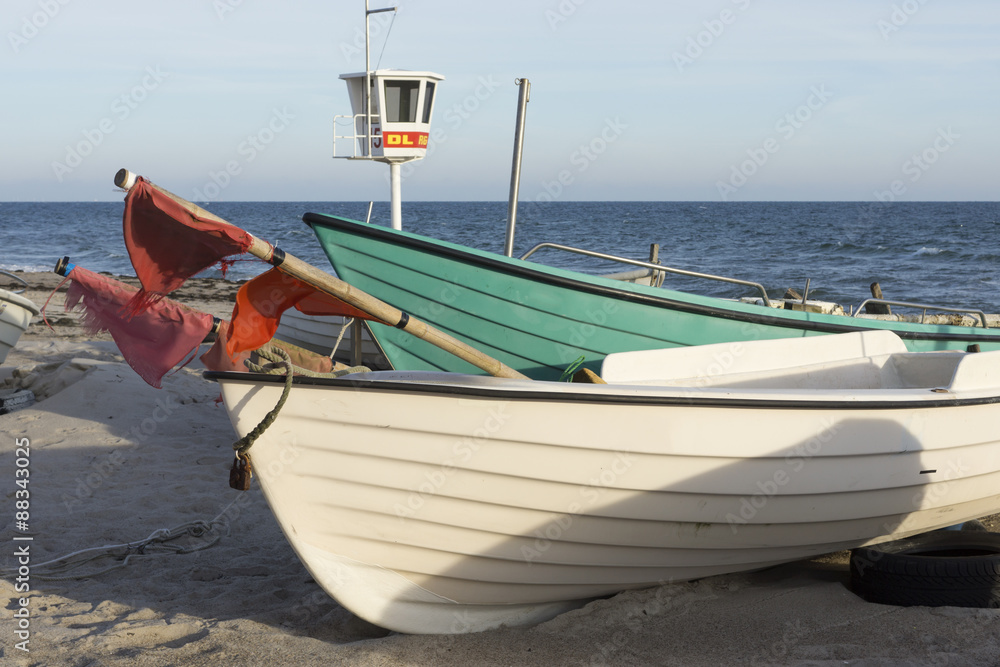 Fischerboote am Strand vom Ostseebad Dahme, Deutschland Fischerboote am Strand vom Ostseebad Dahme, Deutschland