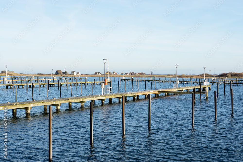 Winterlich leere Marina in Heiligenhafen an der Ostsee, Deutschland
