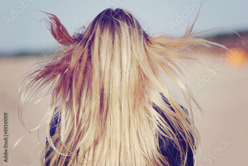 blond long hairs