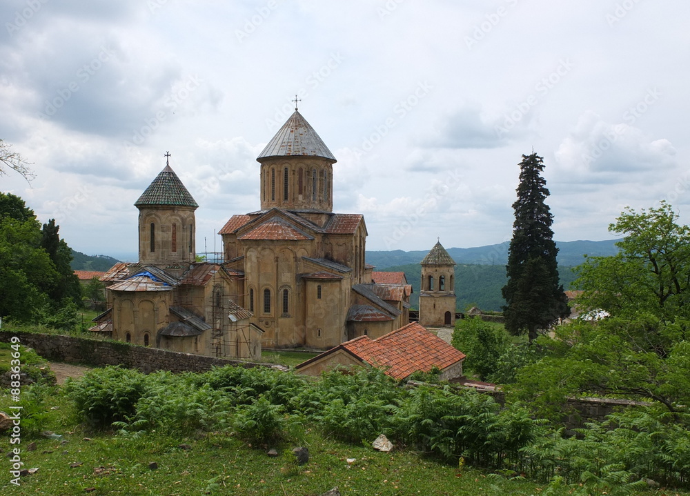 Древний монастырь в Гелати. Грузия,