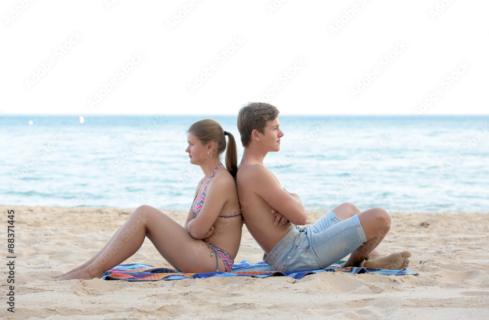 Fototapeta premium Young couple the beach