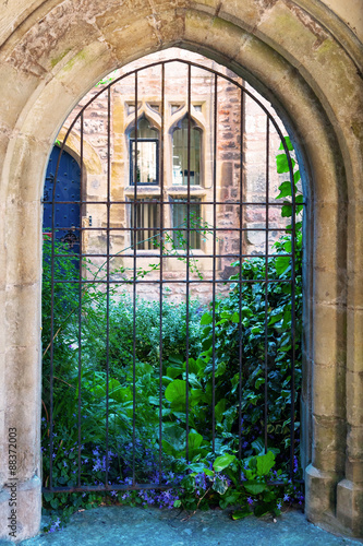 Ansicht hisotrischer Gebäude in Vicars Close, Wells, England