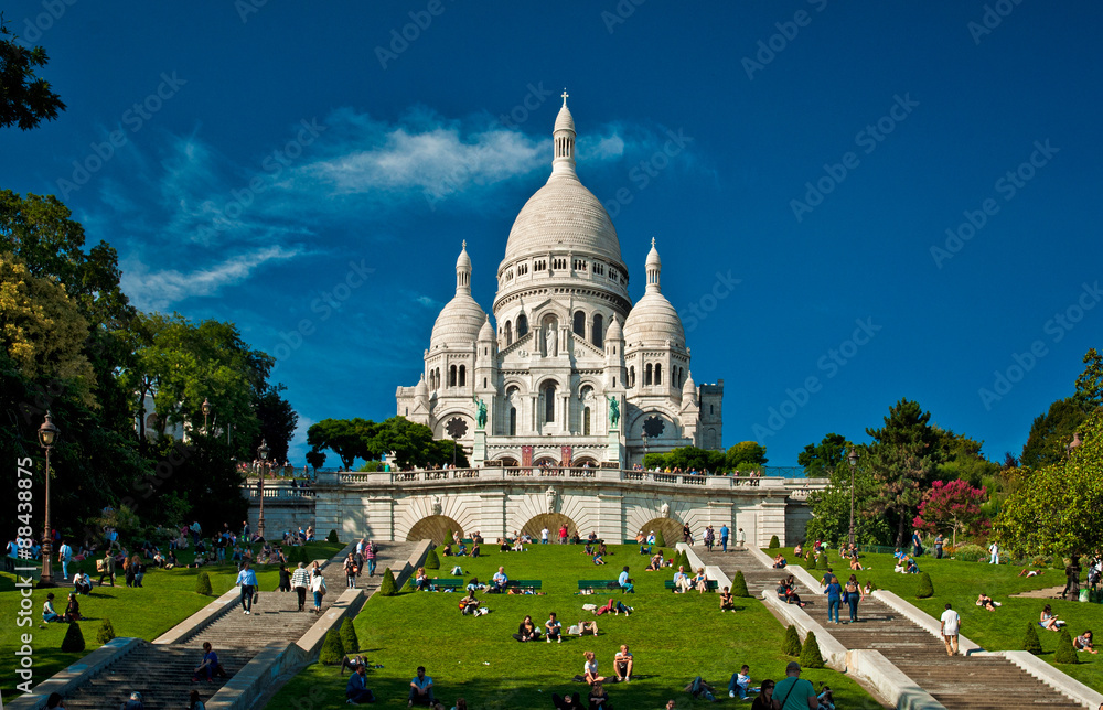 Naklejka premium Sacre Coeur Cathedral on Montmartre, Paris, France
