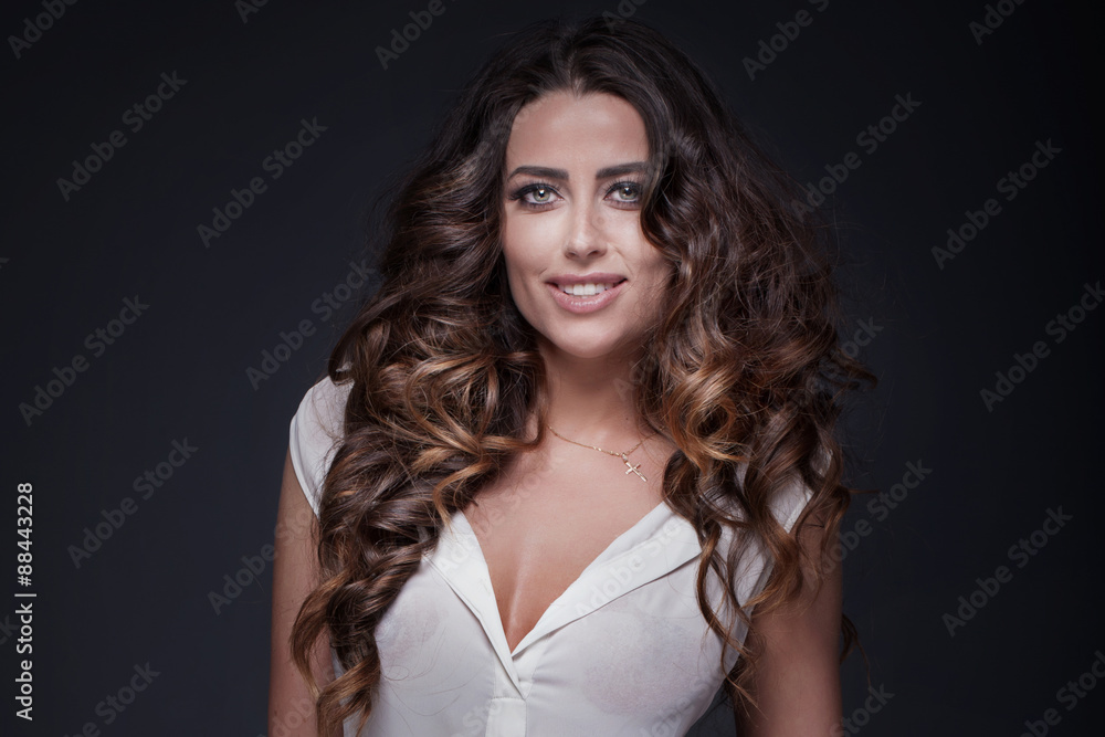 Fototapeta premium Elegant lady with beautiful smile.
