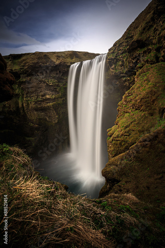 Skogafoss Wasserfall in Island im S  den 