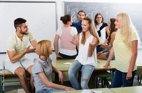 Students communication in the classroom