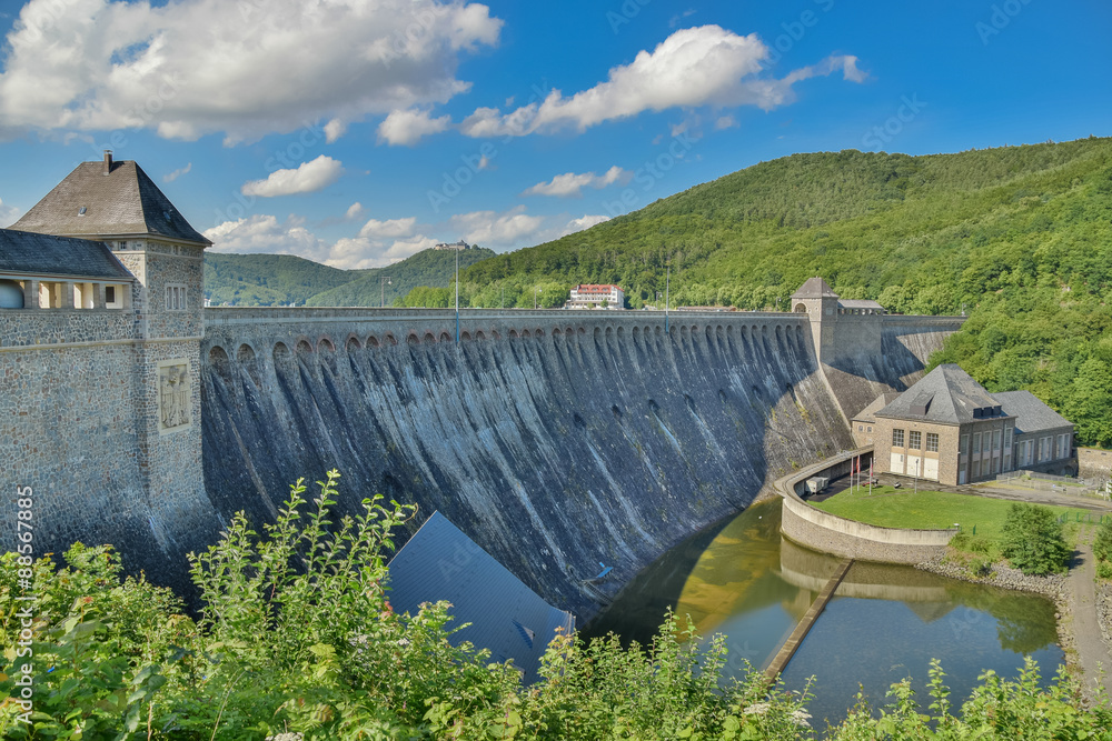 Die Edertalsperre in Norhessen Die Edertalsperre in Norhessen