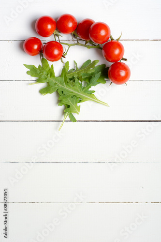 Rucola and tomatoes
