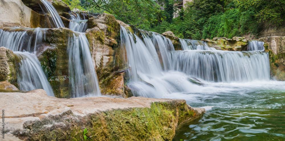 Obraz premium Wasserfall bei Winterthur