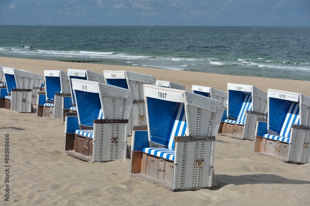 Strandkörbe am Strand von Westerland auf der Nordseeinsel Sylt Stock