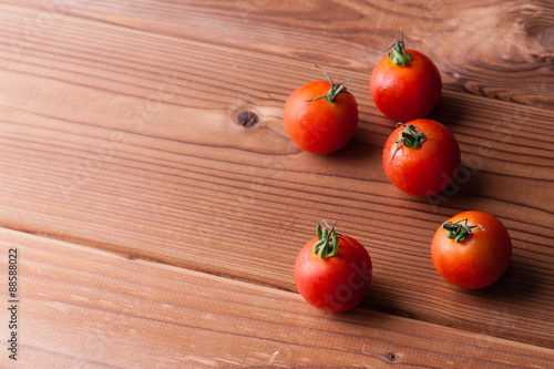 スタジオで撮影した新鮮なトマト