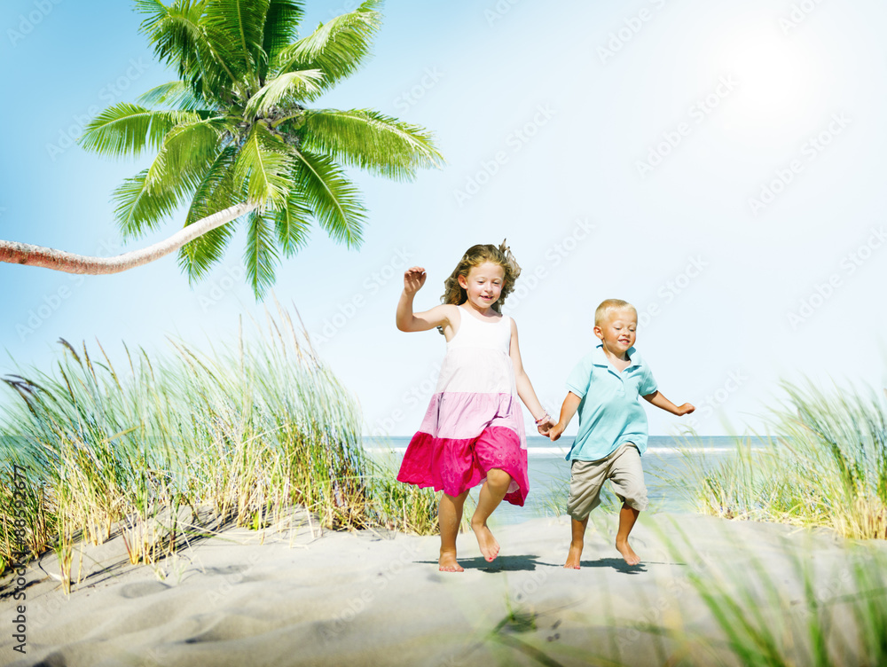 Sibling Happiness Summer Beach Vacations Concept Sibling Happiness Summer Beach Vacations Concept
