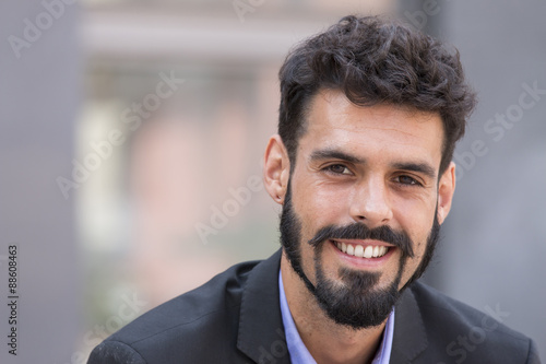 Foto Young man with beard