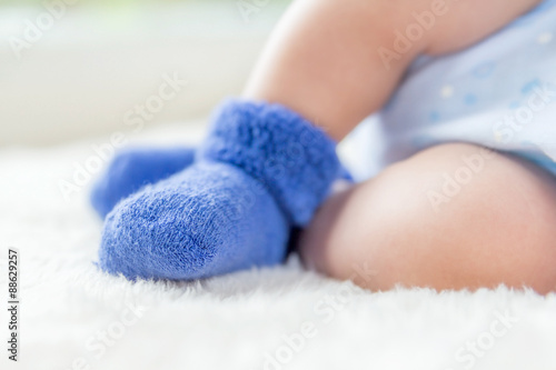 Newborn baby feet close up © oyoo