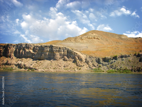 white bluff cliffs on columbia river hanford reach area