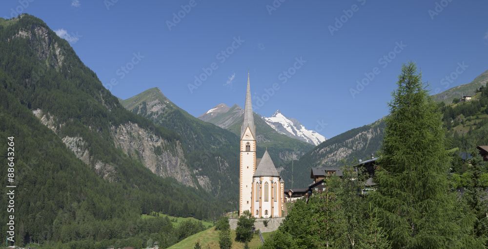 Heiligenblut im Fleißtal unterm Großglockner