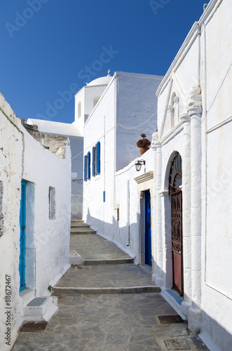 Fototapeta Naklejka Na Ścianę i Meble -  Street in Milos island, Cyclades, Greece