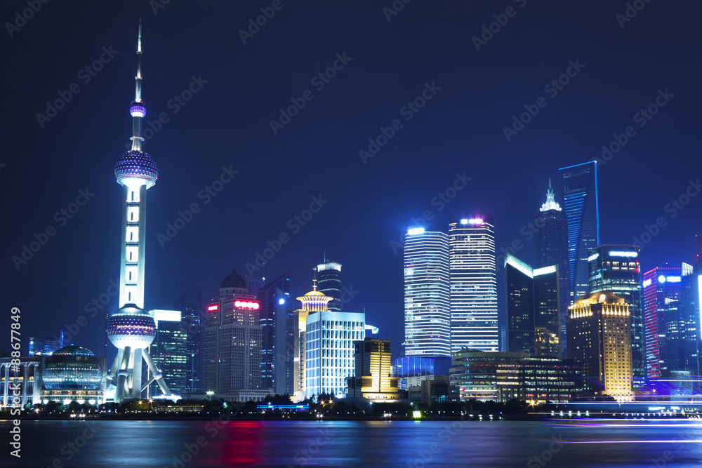 Fototapeta premium Beautiful Shanghai Pudong skyline at night