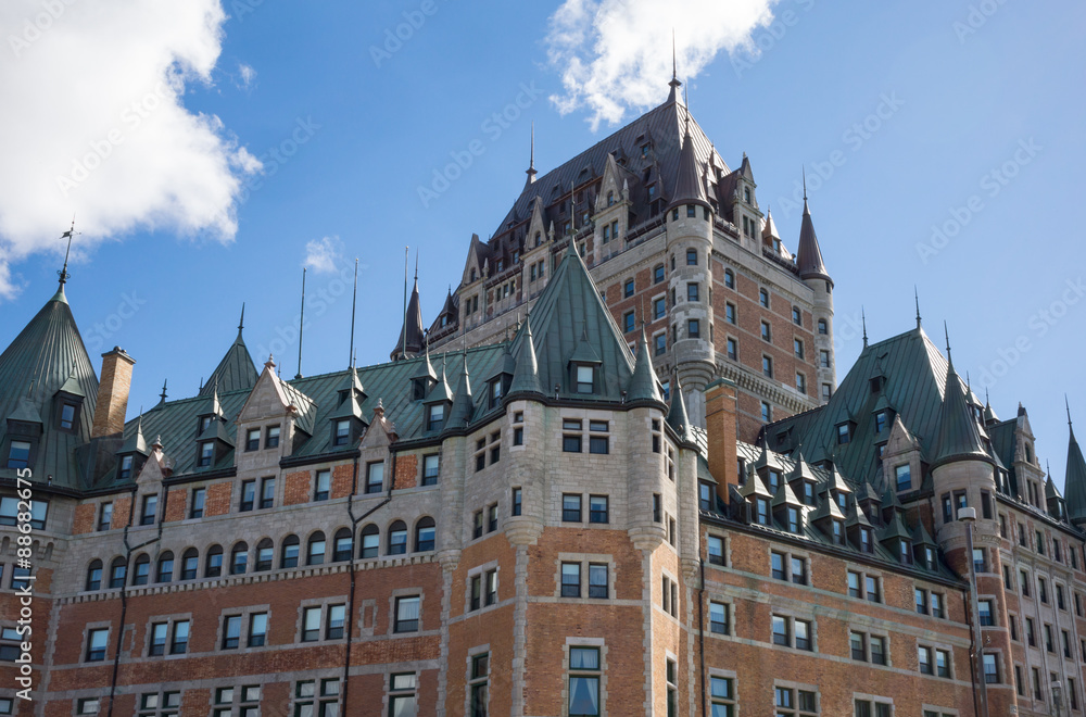 Obraz premium Canada, Quebec, Quebec city, the Frontenac castle seen from the Governors promenade