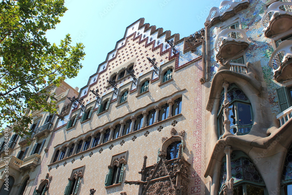 Fototapeta premium Die Casa Amatller neben dem Casa Batllo in Barcelona