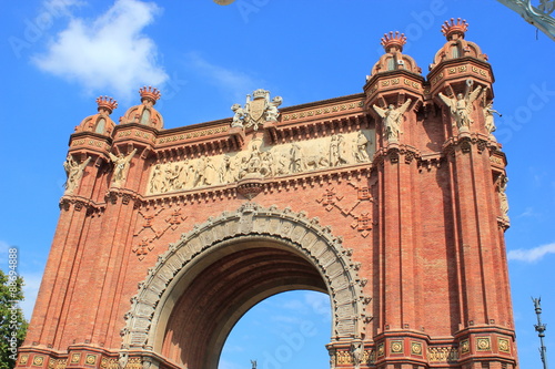 Der obere Teil des Triumphbogens (Arc de Triomf) in Barcelona