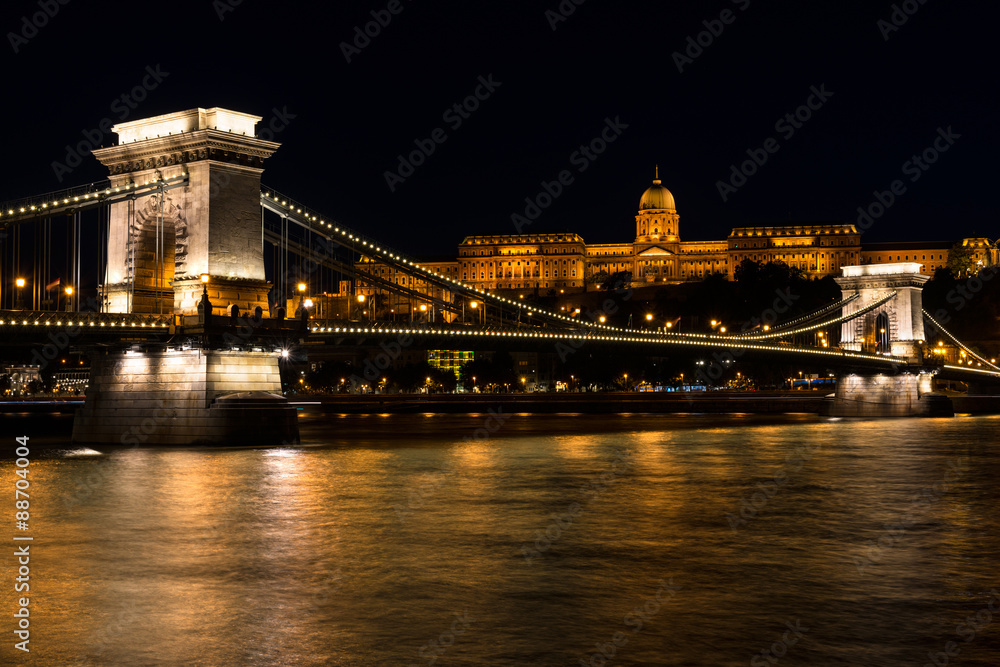 Szechenyi Chain Bridge and Royal Palace at night